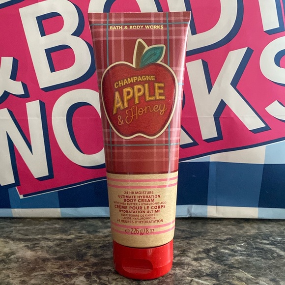 Bath & Body Works Champagne apple & honey - Picture 1 of 6